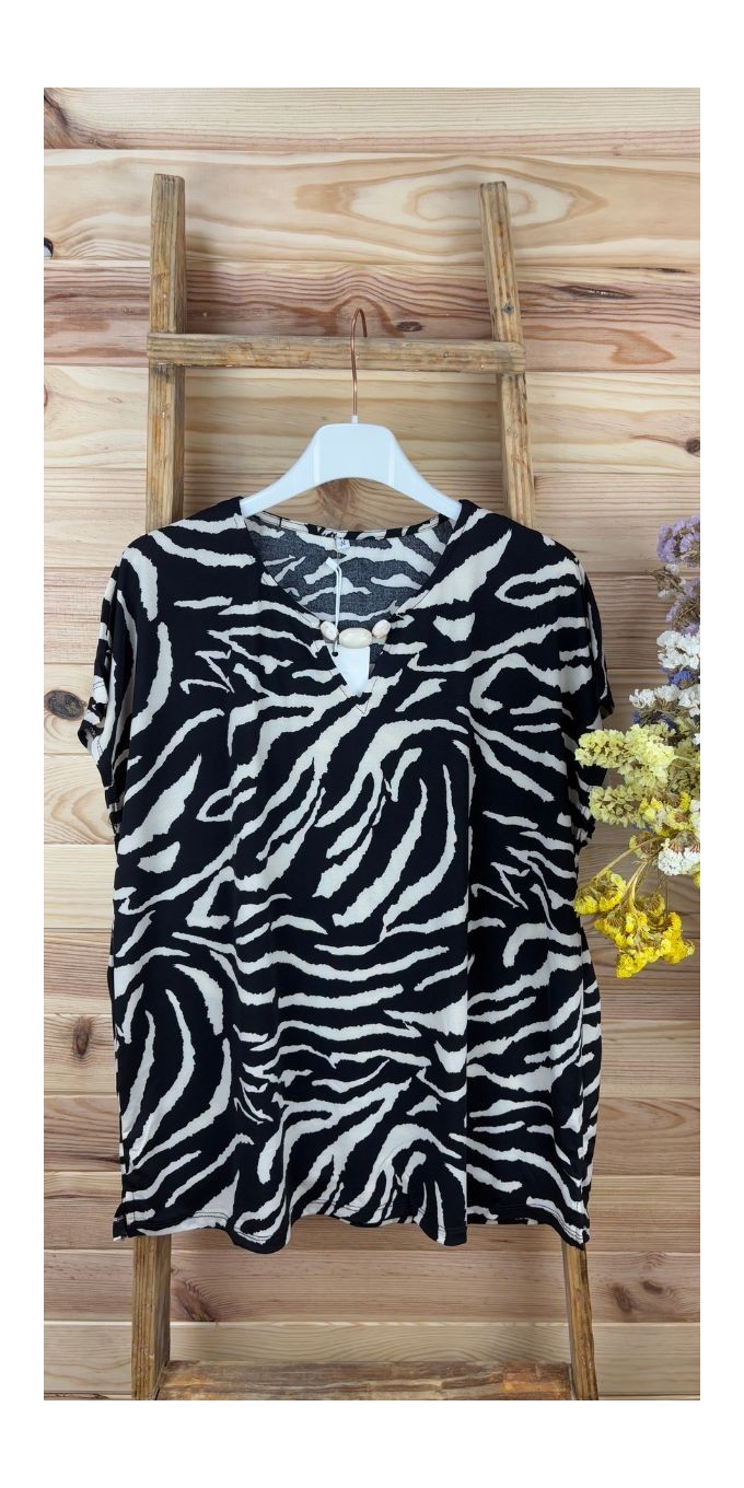 camiseta Etnica-camiseta original-camiseta verano-camiseta con accesorio